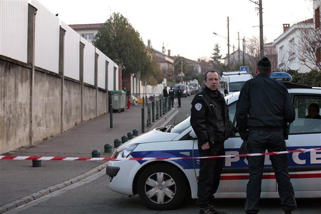Cruel gunman filmed French school carnage: minister