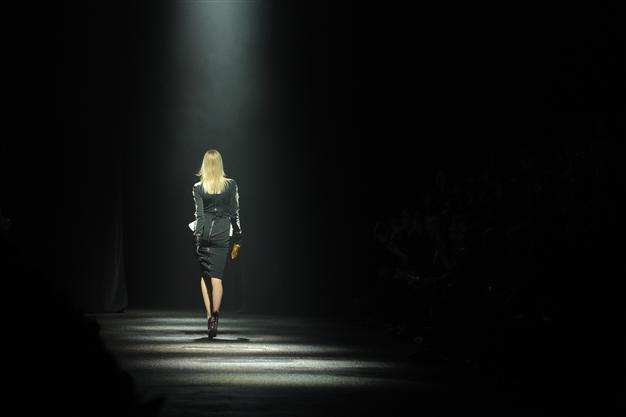 New Israeli law bans underweight models in ads