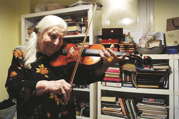Old woman profiled on WHO’s website