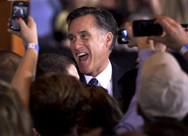 Romney scores big in Illinois