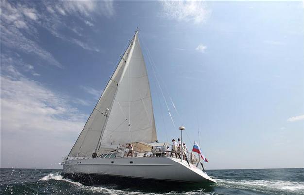 Russian sailing expedition goes missing in Antarctic