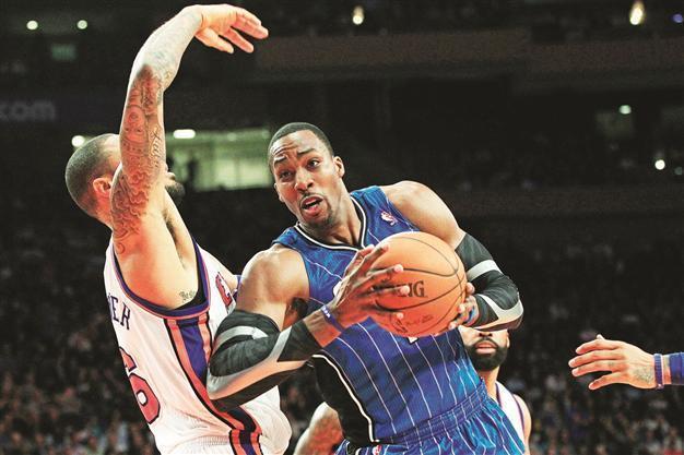 Howard helps Magic end 5-game lose streak