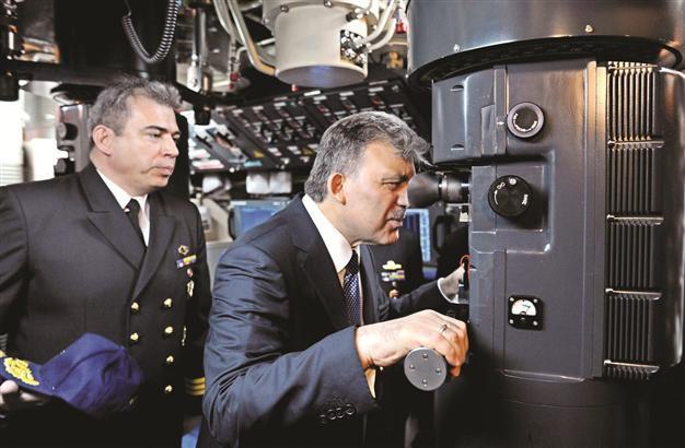 President Gül tweets about visit