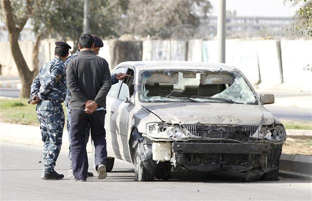 Al-Qaeda fighters kill 26 police in west Iraq