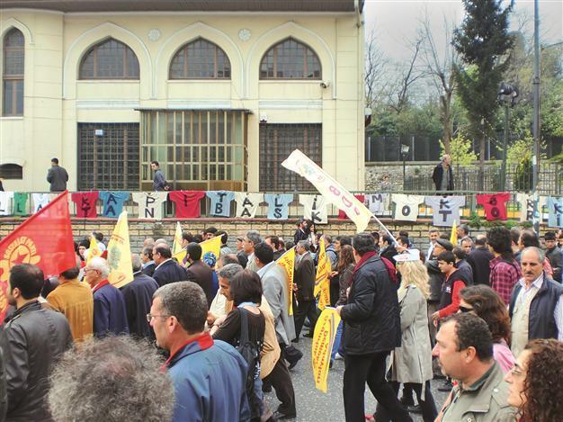 Turkish politics in focus of Islamic video artists