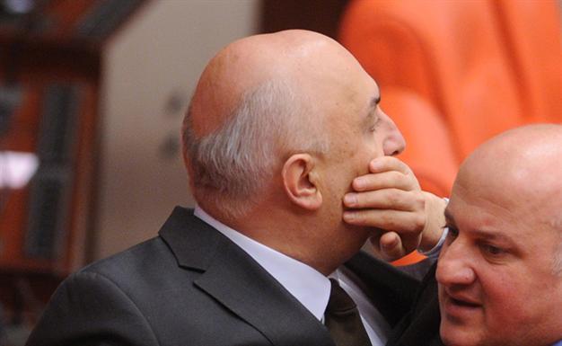 Turkish deputy breaks record for longest speech in Parliament