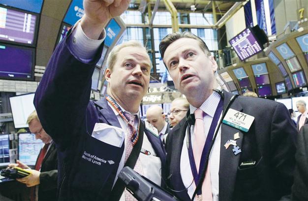 Investors feel the heat before Greek deadline
