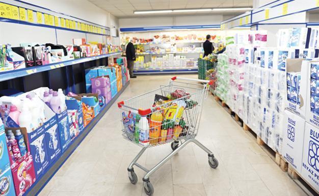 Turkish discount store chain offers mobile services