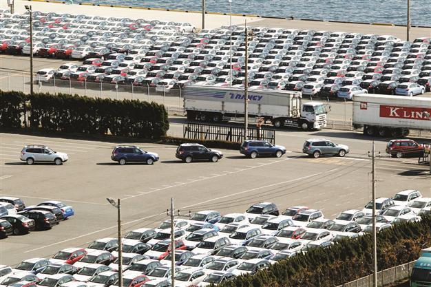 Tokyo announces surprise trade surplus in February