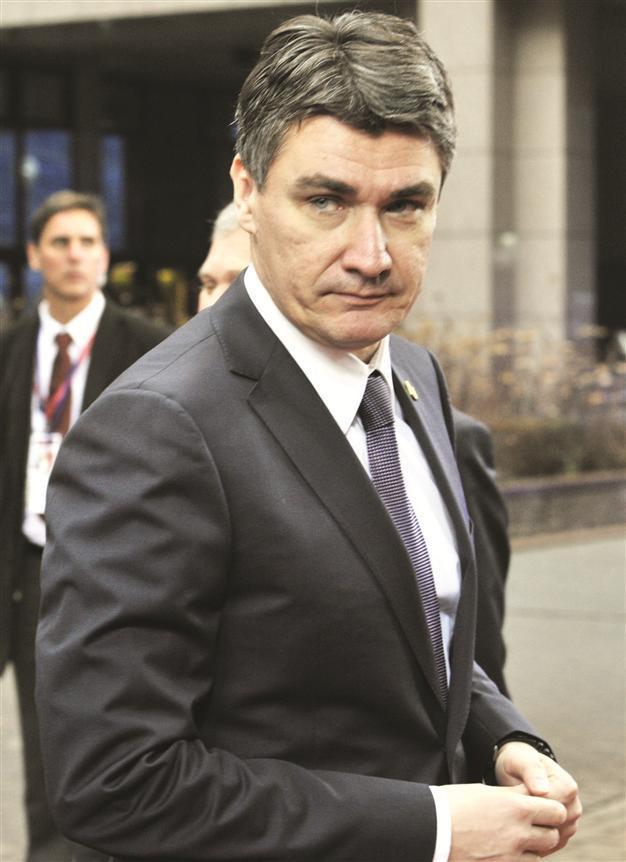Croatian PM rejects bids in docks sale