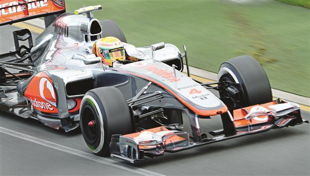 Hamilton steals show in Malaysia
