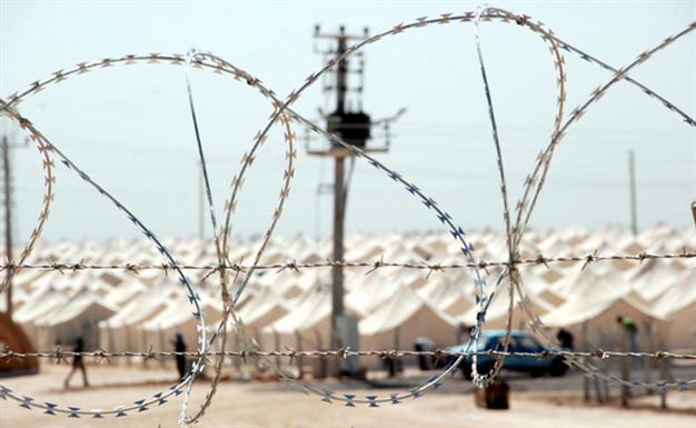 Turkey: Three wounded as Syrian forces fire over border