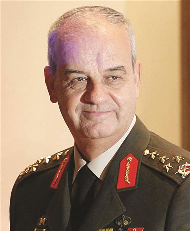 Gen writes to jailed scribe from prison