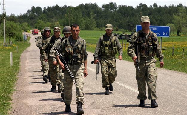 Turkish officer killed in clashes in countrys southeast