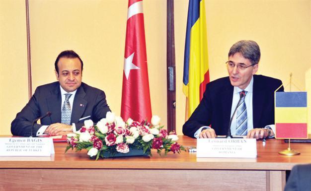 Turkeys EU minister compares accord to Hagi’s goals