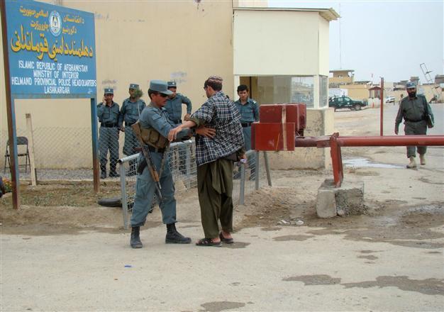 Taliban kill eight Afghan police: official