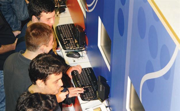 Internet addiction needs to be treated, says expert