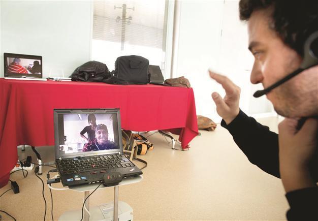 Mind-controlled robot a hope for paralyzed people