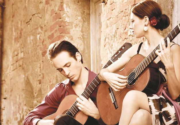 Akbank Sanat hosting Duo Carisma as part of Guitar Days