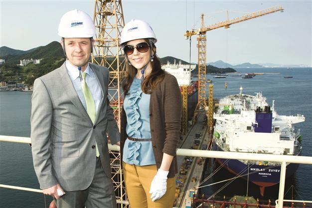 Daewoo starts construction of world’s biggest container ship