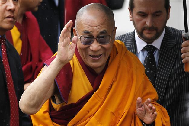 China slams British PMs Dalai Lama meeting