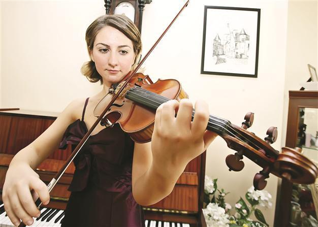 Young violin diva to perform in Turkey