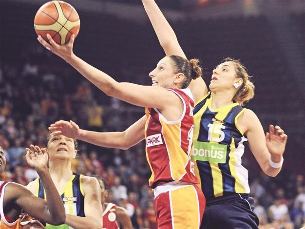 Fener looks to close final series