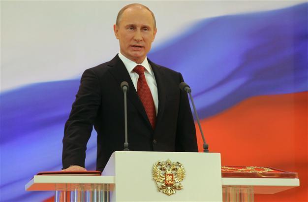 Putin takes back Russias nuclear button: report