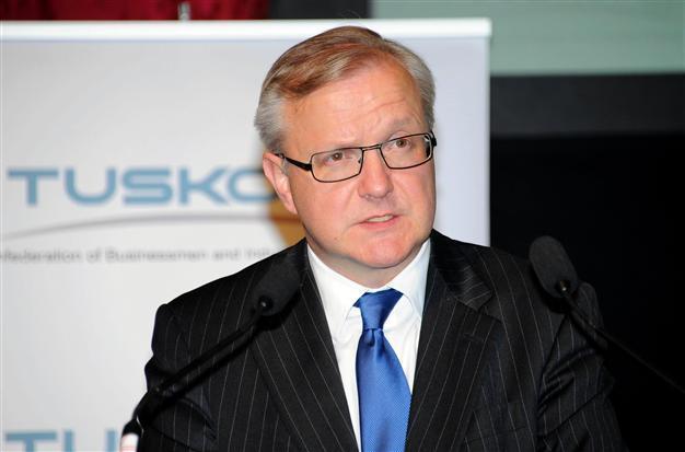 Praised by EU, Turkey woos foreign investors