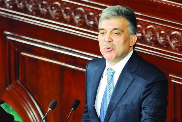Turkish president celebrates the World Art Day