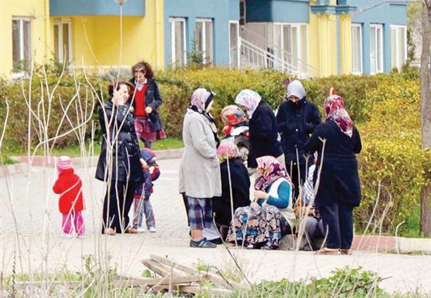 4.8 and 4.7 quakes shake Turkey’s west