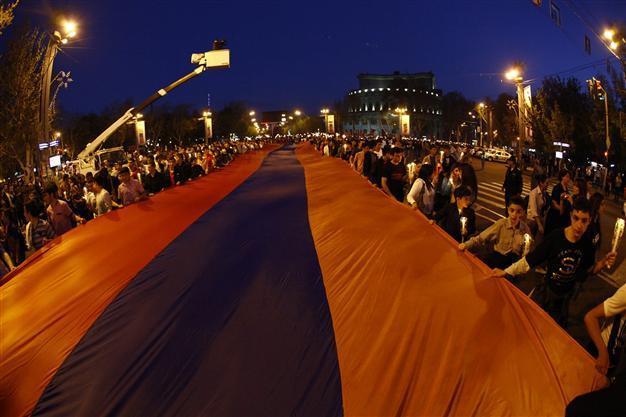 Armenians launch large campaign against Turkey