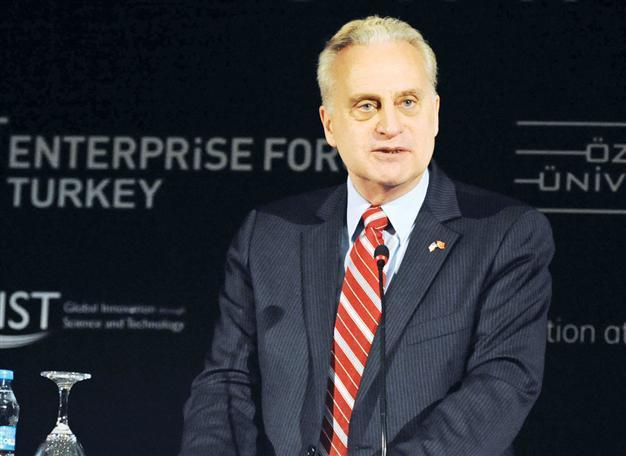 Media freedom is vital to democracy: US envoy to Turkey