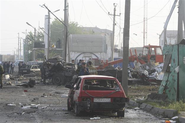 Twin blasts kill 12, wound 100 in Russias Caucasus