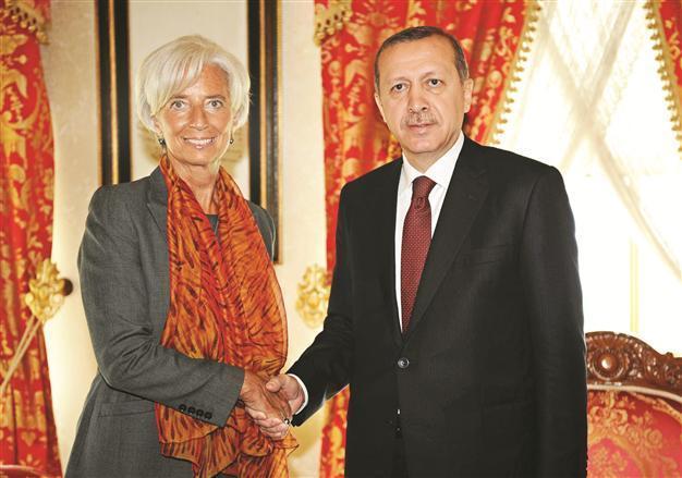 Turkish prime minister bashes rating agency outlook decision