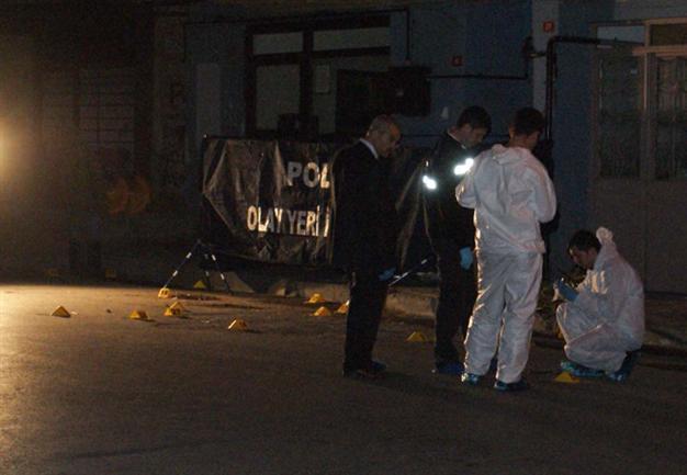 Unidentified assailant kills two in Istanbul shootout