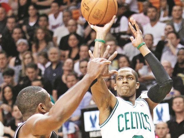 Boston turns up the heat on Miami