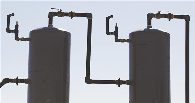 Deficit still marred by fuel prices