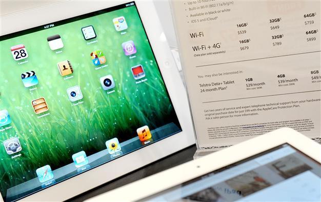 US sues Apple, others in e-book antitrust suit