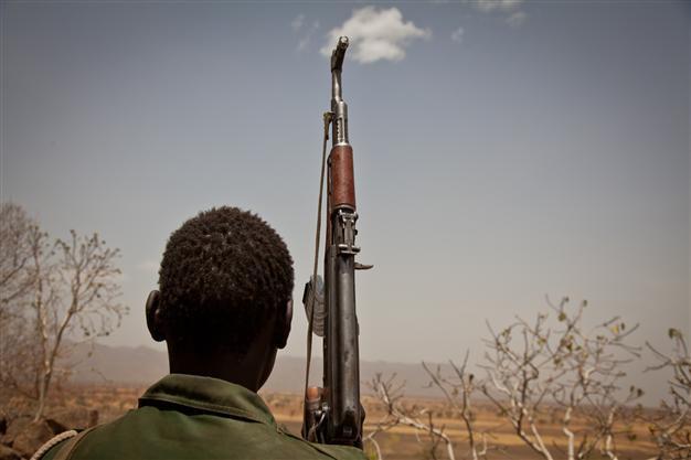 Sudanese warplanes bomb South, clashes rage: Souths army