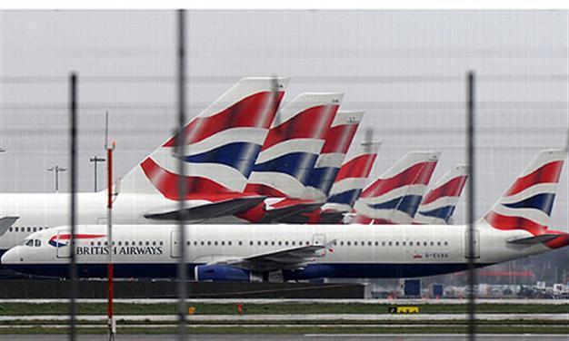 British border workers set strike date