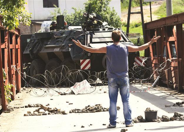 NATO soldier, 3 Serbians injured in Kosovo clashes