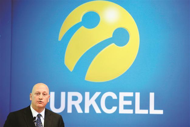 Turkcell auditors call shareholder meeting