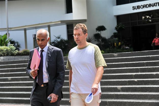 Swiss in Singapore callgirl scandal out on bail: lawyer