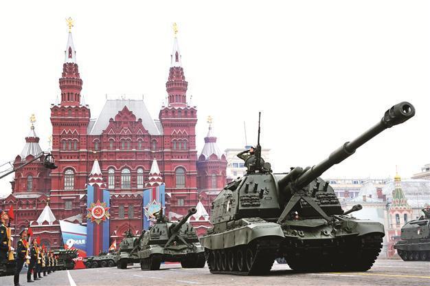 Putin defiant at Victory Day parade