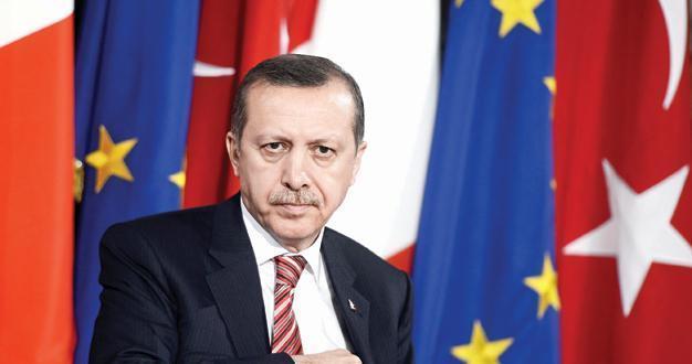 Turkish prime minister warns over coup probe
