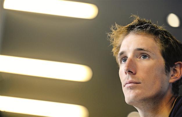 Schleck given yellow jersey for 2010 Tour