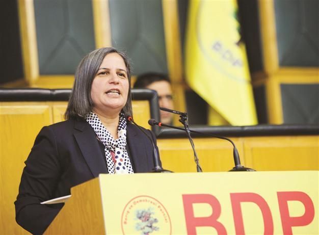 Two other opposition parties slam premier