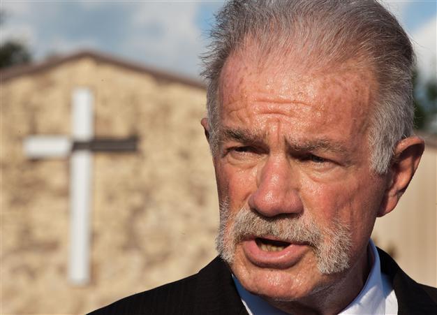 US pastor burns Quran to urge Iran clergyman release