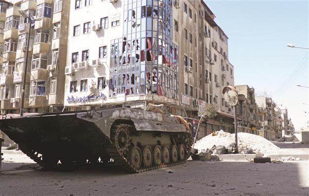 Syria observers call on all sides to end violence